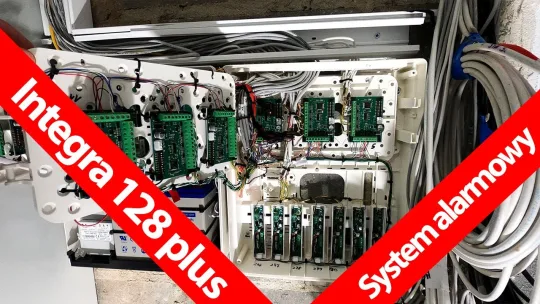 System alarmowy w Smart Home – Co tam słychać w centrali – Satel Integra 128 PLUS