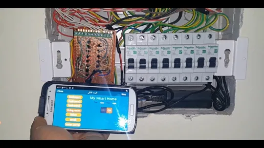 تركيب وتوصيل لوحة التحكم الذكي سمارت هوم Smart home 9
