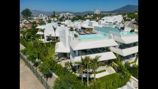Villa – Nueva Andalucia – Marbella, Price: 4.495.000€ – Ref: 8120