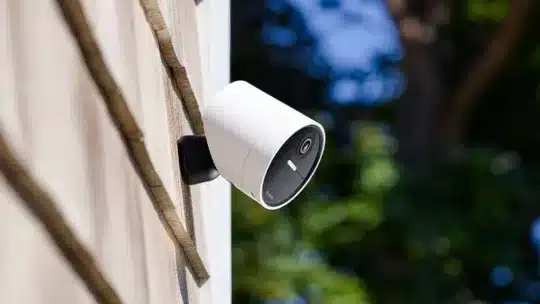 THE BEST HOME SECURITY SYSTEM (2023): Top 5 Smart Home Security Systems for Fortress-Grade Security!